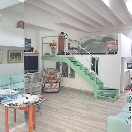 Joli Studio Au Soleil Apartamento Menton Exterior foto