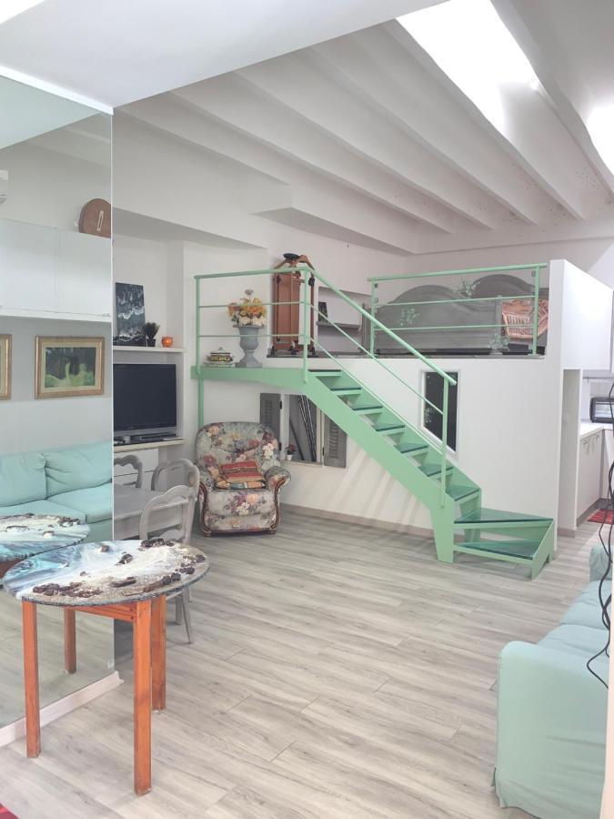 Joli Studio Au Soleil Apartamento Menton Exterior foto